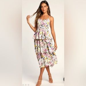 WEDDING GUEST DRESS‼️ Lulu's Floral Tiered Ruffled Midi Dress
